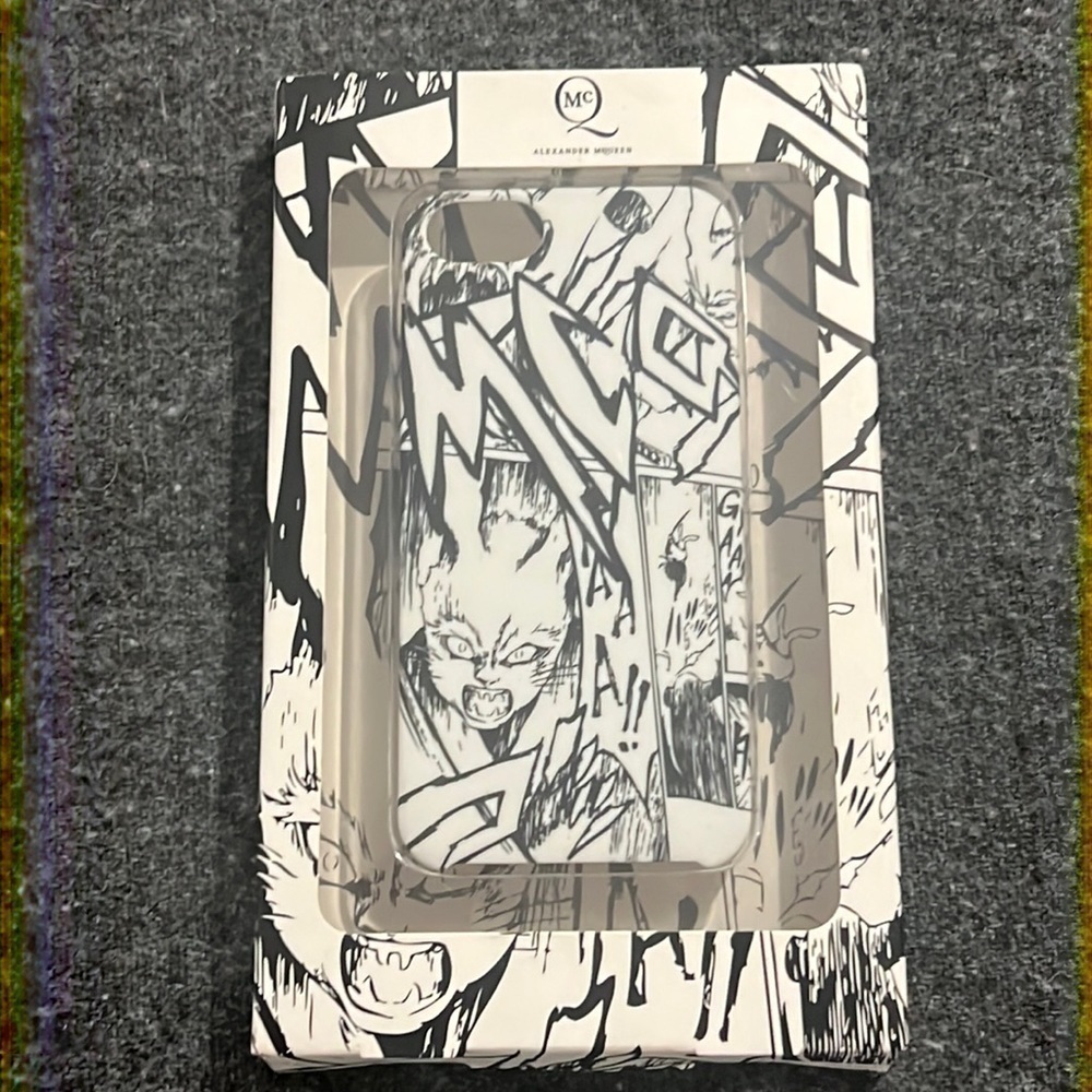 ALEXANDER MCQUEEN Manga Print iPhone 5/5s Hard Case NWT